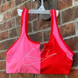 NIKE Colorblock Sports Bra